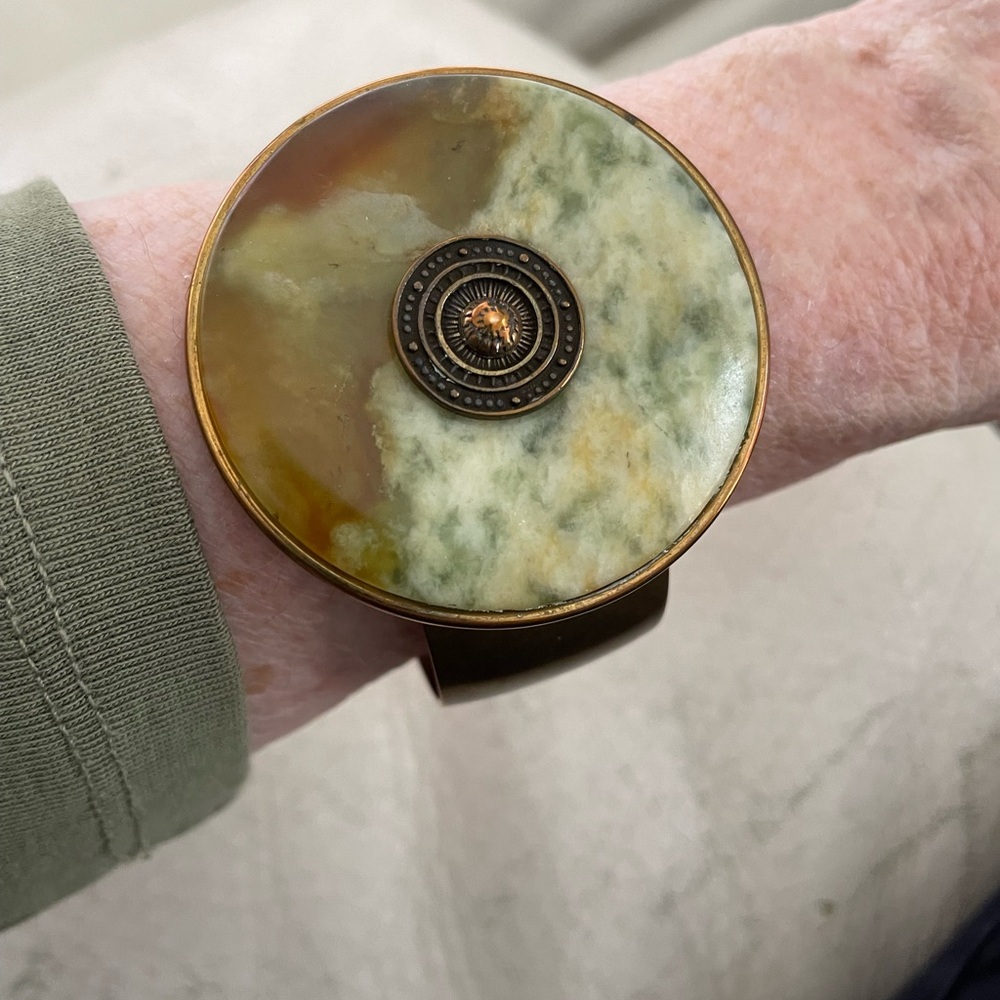 Jan Michaels designer original 80's vintage Serpentine Stone brass cuff 2-1/2".